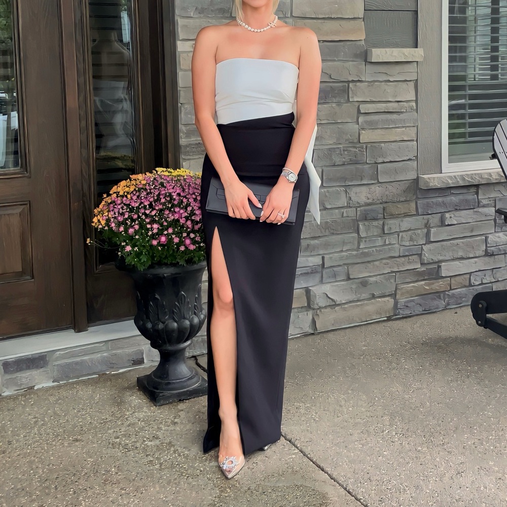 Likely Black and White Colorblock Bow Back Strapless Gown Size 0